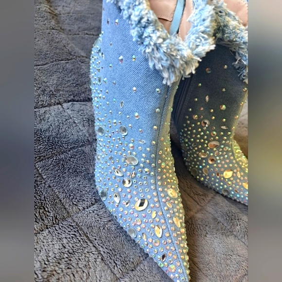 Ladies Denim Ankle booties Brand New- Size 8 - Picture 1 of 4